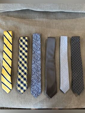 Lot of Michael Kors, Tommy Hilfiger, and Brooks Brothers ties.